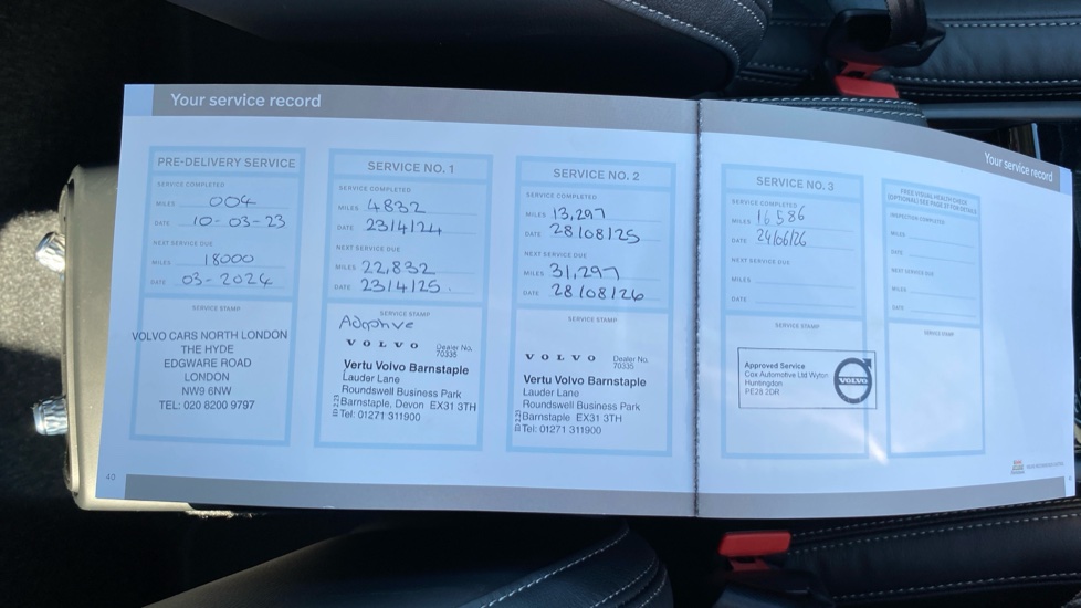 Volvo XC40 1.5 T5 Recharge PHEV Ultimate Dark 5dr Auto Estate - Image 15