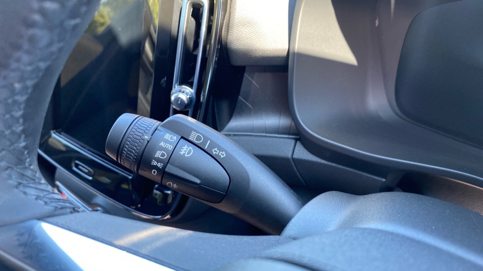 Volvo XC40 1.5 T5 Recharge PHEV Ultimate Dark 5dr Auto Estate - Image 22