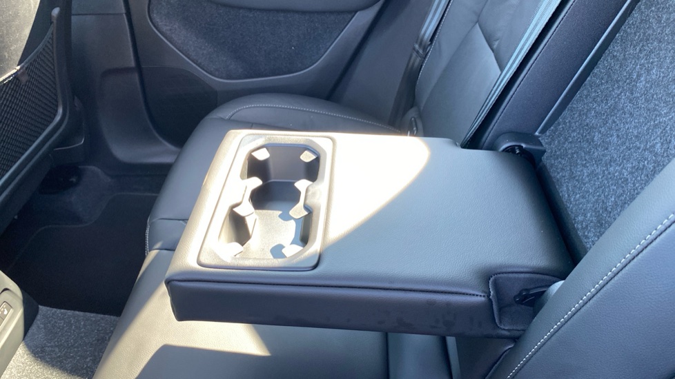 Volvo XC40 1.5 T5 Recharge PHEV Ultimate Dark 5dr Auto Estate - Image 36