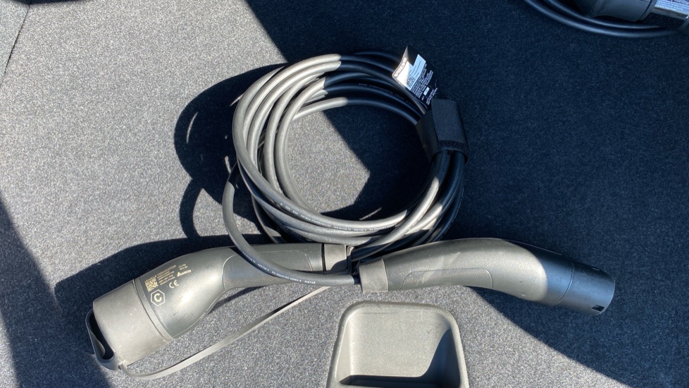 Volvo XC40 1.5 T5 Recharge PHEV Ultimate Dark 5dr Auto Estate - Image 41