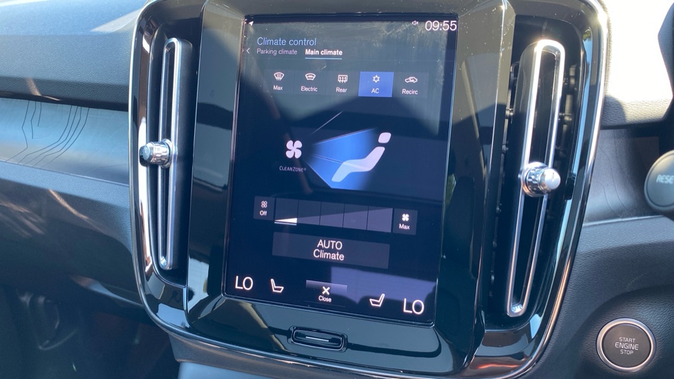 Volvo XC40 1.5 T5 Recharge PHEV Ultimate Dark 5dr Auto Estate - Image 21