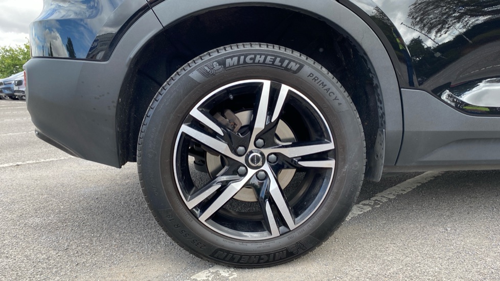 Volvo XC40 2.0 B3P Plus Dark 5dr Auto Petrol Estate - Image 9