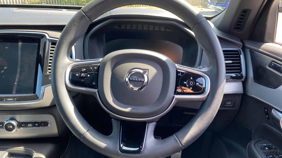 Volvo XC90 2.0 B5D [235] R DESIGN 5dr AWD Geartronic Diesel Estate - Image 10