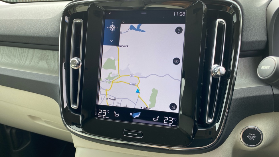 Volvo XC40 1.5 T5 Recharge PHEV Inscription Pro 5dr Auto Estate - Image 18