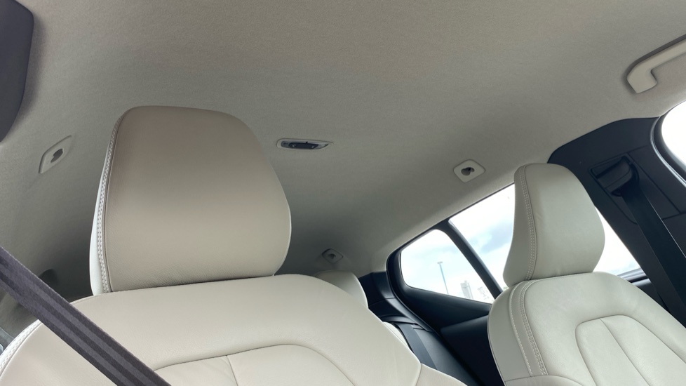Volvo XC40 1.5 T5 Recharge PHEV Inscription Pro 5dr Auto Estate - Image 31