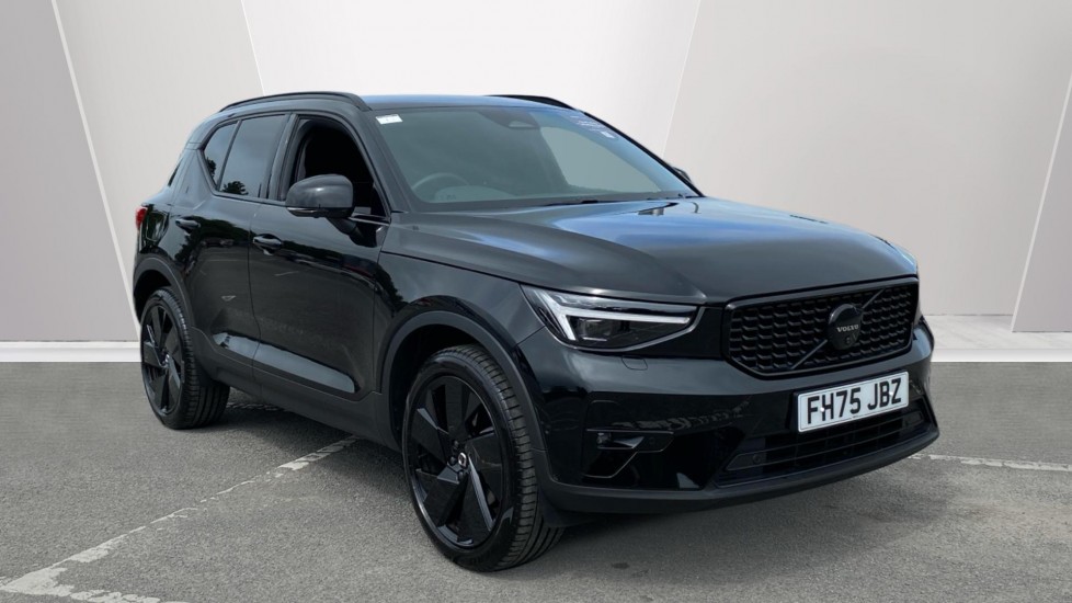 Volvo XC40 2.0 B4P Plus Pro Black Edition 5dr Auto Petrol Estate - Image 1