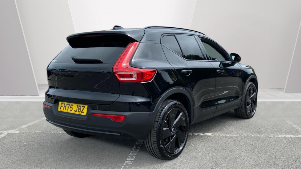 Volvo XC40 2.0 B4P Plus Pro Black Edition 5dr Auto Petrol Estate - Image 2