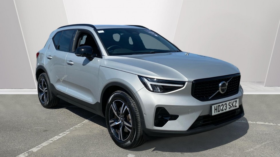 Volvo XC40 2.0 B3P Plus Dark 5dr Auto Petrol Estate - Image 1