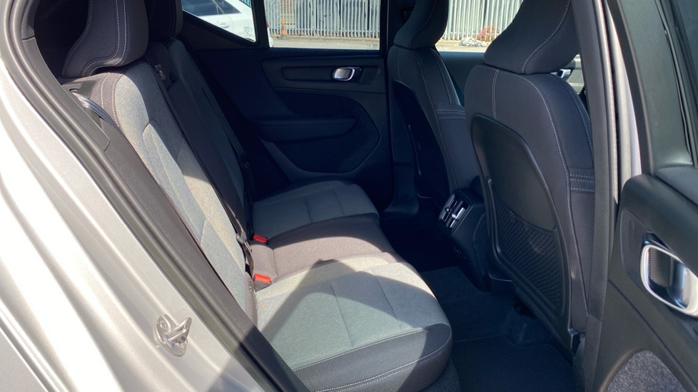 Volvo XC40 2.0 B3P Plus Dark 5dr Auto Petrol Estate - Image 6