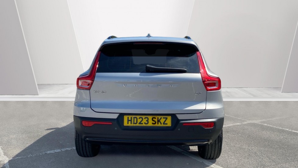 Volvo XC40 2.0 B3P Plus Dark 5dr Auto Petrol Estate - Image 7