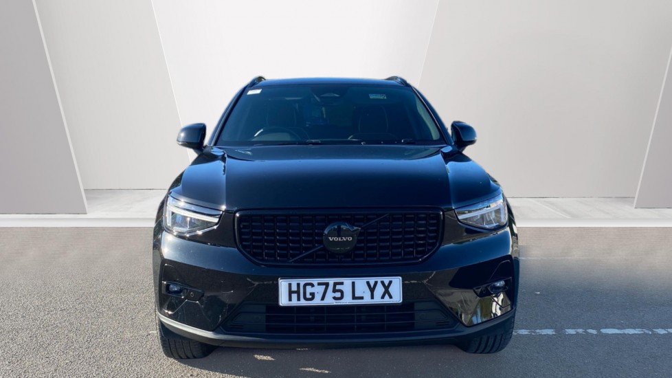 Volvo XC40 2.0 B3P Plus Black Edition 5dr Auto Petrol Estate - Image 8