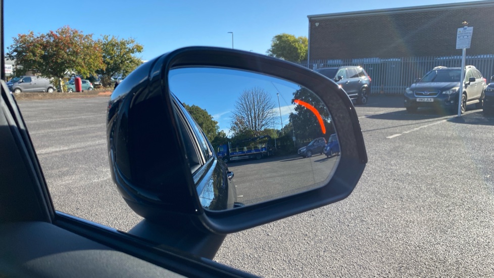 Volvo XC40 2.0 B3P Plus Black Edition 5dr Auto Petrol Estate - Image 32