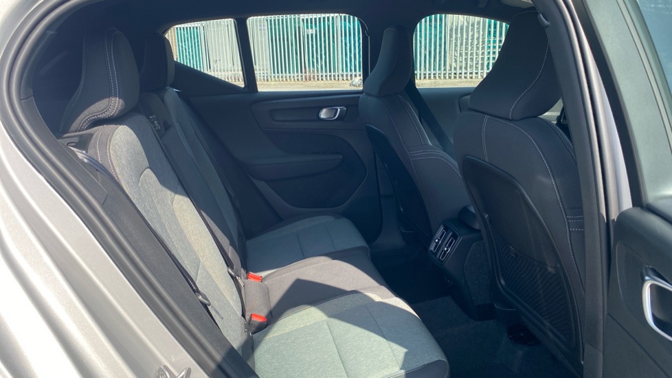 Volvo XC40 2.0 B3P Core 5dr Auto Petrol Estate - Image 6