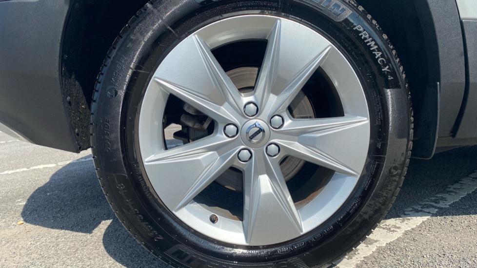 Volvo XC40 2.0 B3P Core 5dr Auto Petrol Estate - Image 9