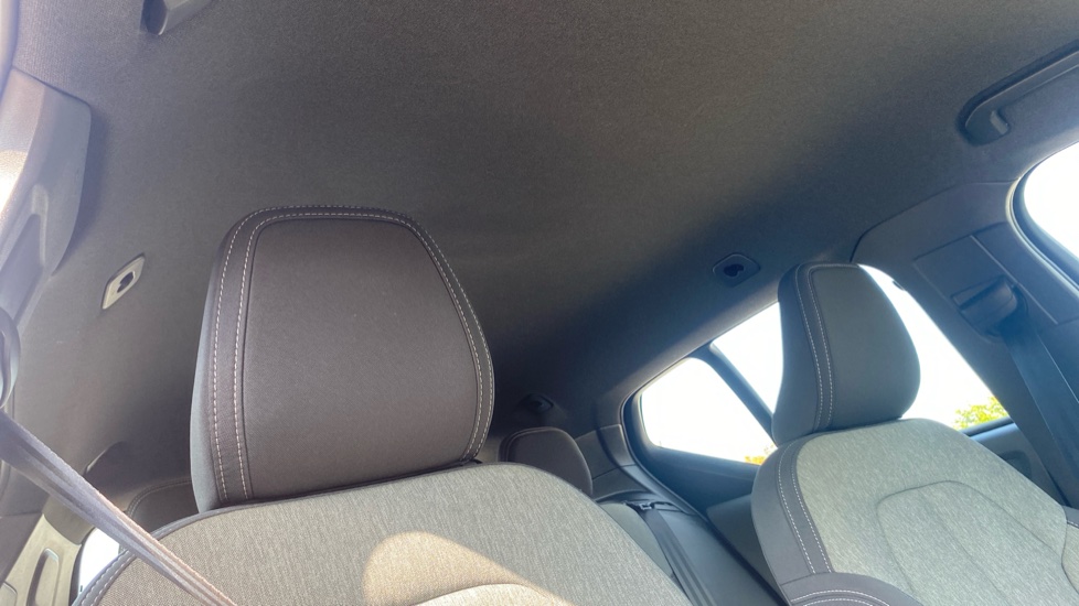 Volvo XC40 2.0 B3P Core 5dr Auto Petrol Estate - Image 33