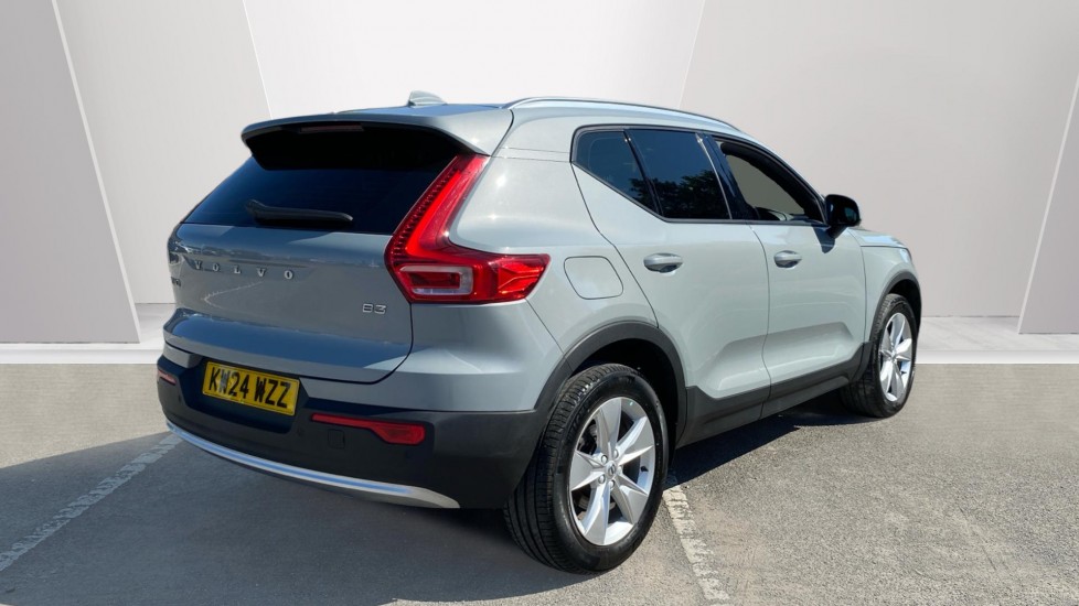 Volvo XC40 2.0 B3P Core 5dr Auto Petrol Estate - Image 2