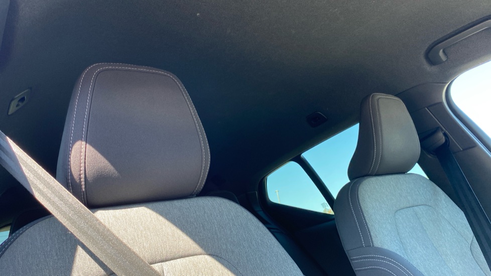Volvo XC40 2.0 B3P Core 5dr Auto Petrol Estate - Image 31