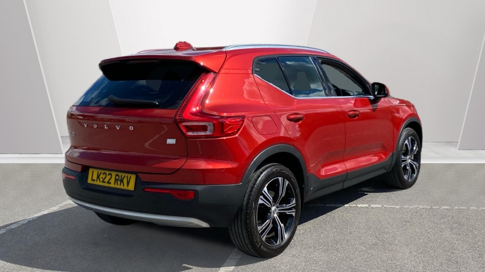 Volvo XC40 1.5 T5 Recharge PHEV Inscription Pro 5dr Auto Estate - Image 2