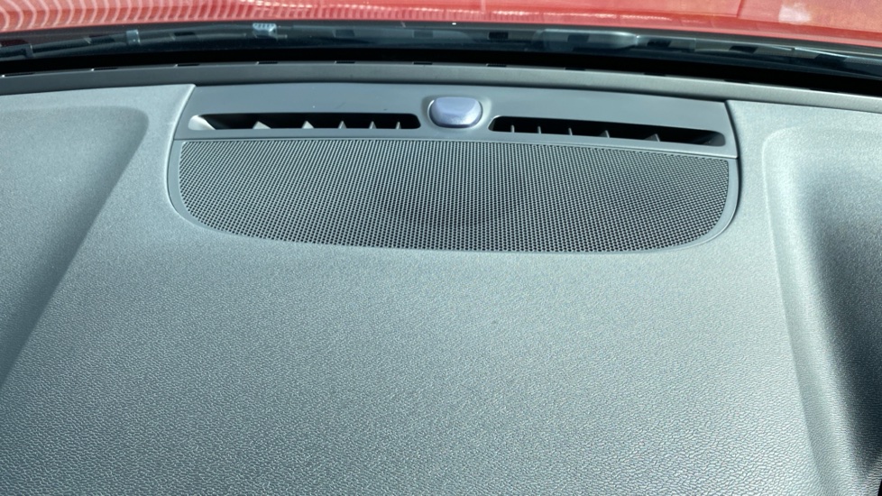 Volvo XC40 1.5 T5 Recharge PHEV Inscription Pro 5dr Auto Estate - Image 25