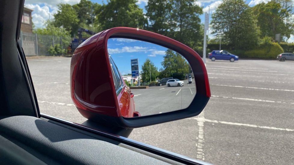 Volvo XC40 1.5 T5 Recharge PHEV Inscription Pro 5dr Auto Estate - Image 32