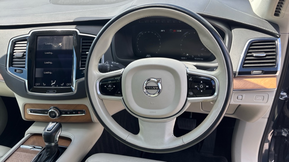Volvo XC90 2.0 D5 PowerPulse Inscription Pro 5dr AWD G tronic Diesel Estate - Image 10