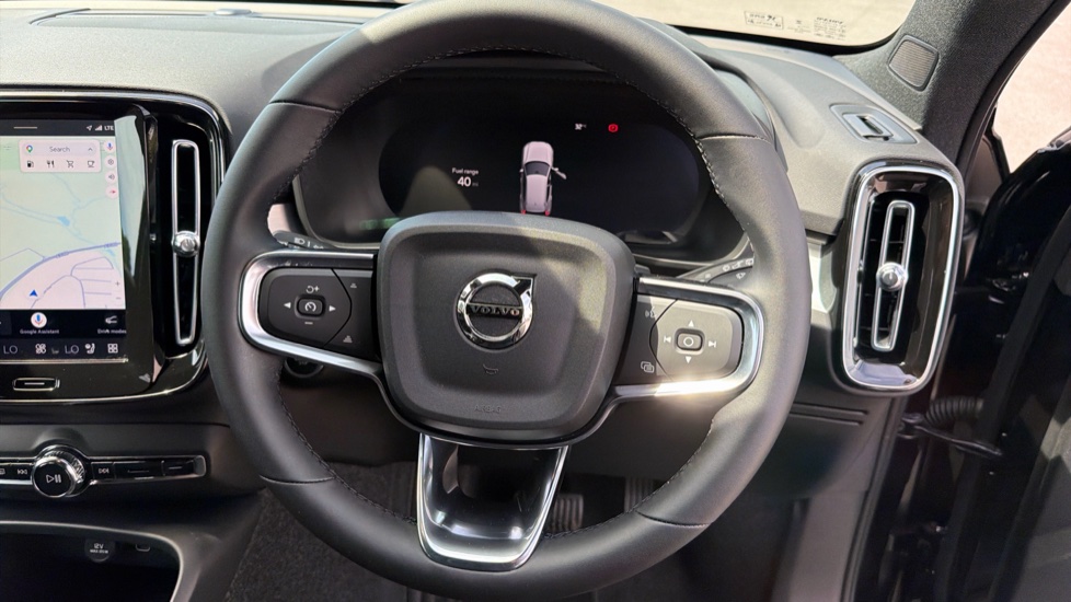 Volvo XC40 2.0 B4P Plus Black Edition 5dr Auto Petrol Estate - Image 10