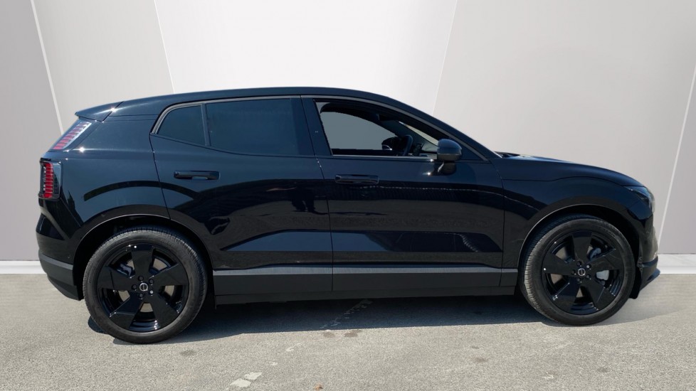 Volvo EX30 315kW P8 Ultra Black Edition 69kWh 5dr AWD Auto Electric Estate - Image 3