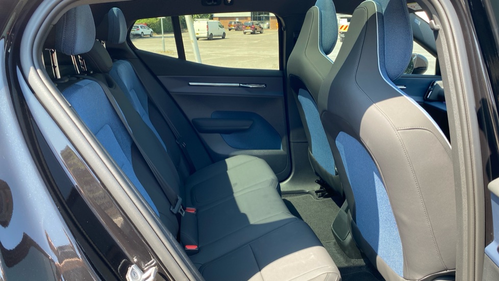Volvo EX30 315kW P8 Ultra Black Edition 69kWh 5dr AWD Auto Electric Estate - Image 6