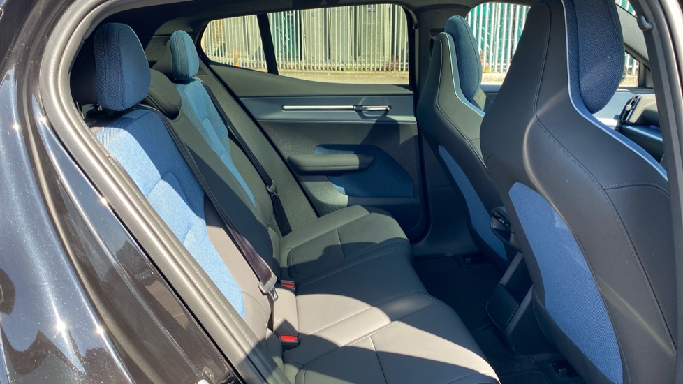 Volvo EX30 315kW Twin Motor Performance Ultra 69kWh 5dr Auto Electric Estate - Image 6