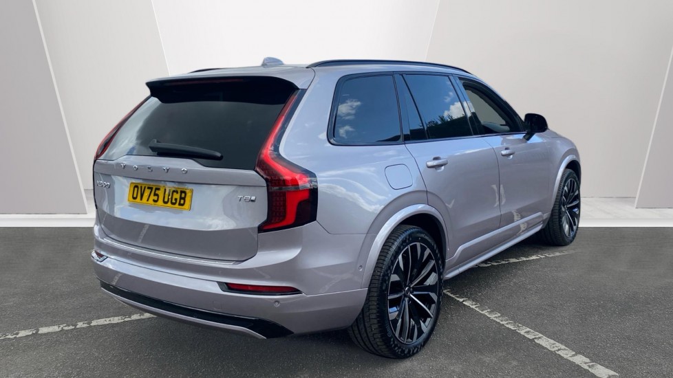 Volvo XC90 2.0 T8 PHEV Ultra Dark 5dr AWD Geartronic Estate - Image 2
