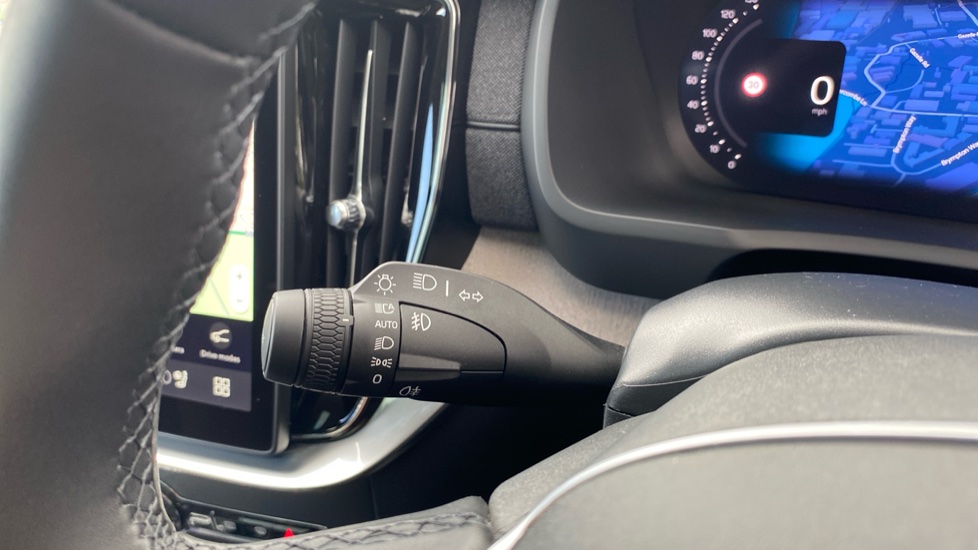 Volvo XC90 2.0 T8 PHEV Ultra Dark 5dr AWD Geartronic Estate - Image 25