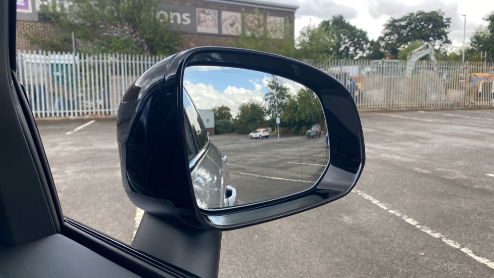 Volvo XC90 2.0 T8 PHEV Ultra Dark 5dr AWD Geartronic Estate - Image 37