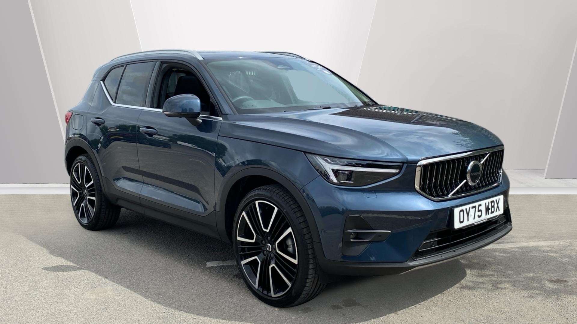 Volvo XC40 listing photo
