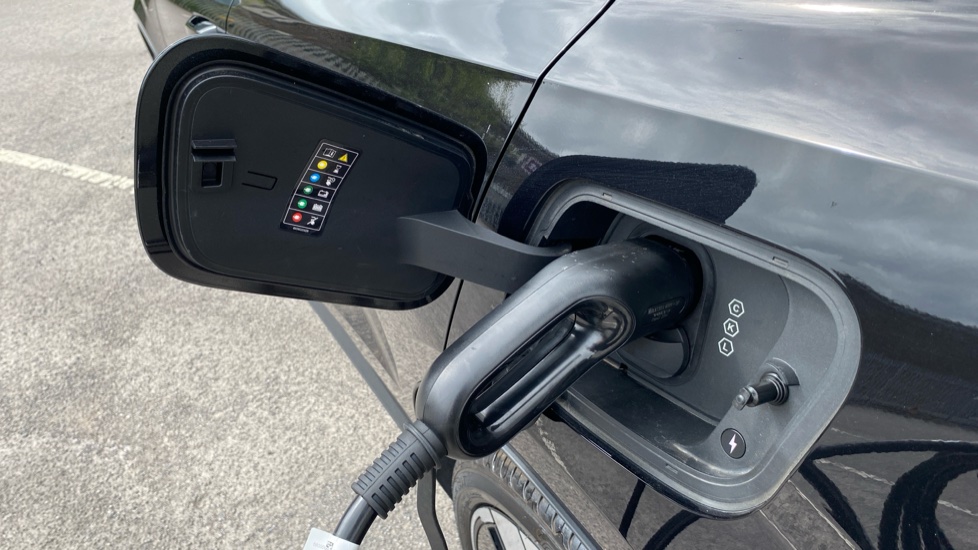Volvo EX30 200kW SM Extended Range Ultra 69kWh 5dr Auto Electric Estate - Image 16