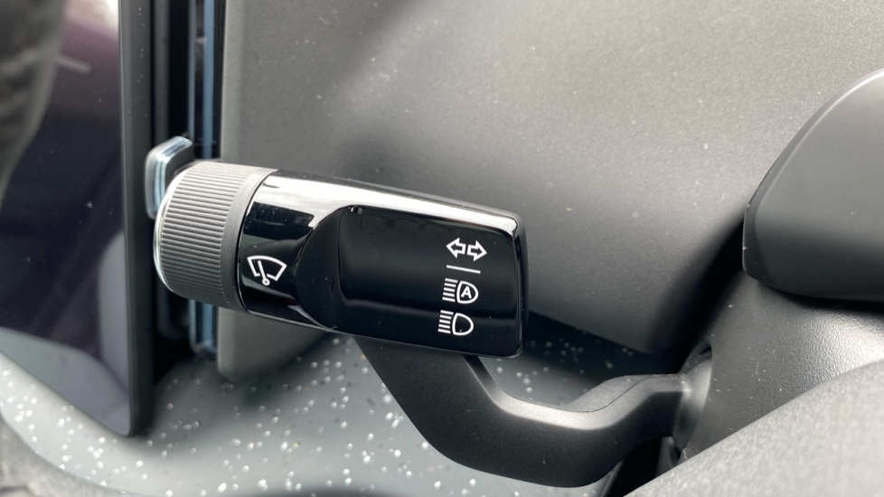 Volvo EX30 200kW SM Extended Range Ultra 69kWh 5dr Auto Electric Estate - Image 21