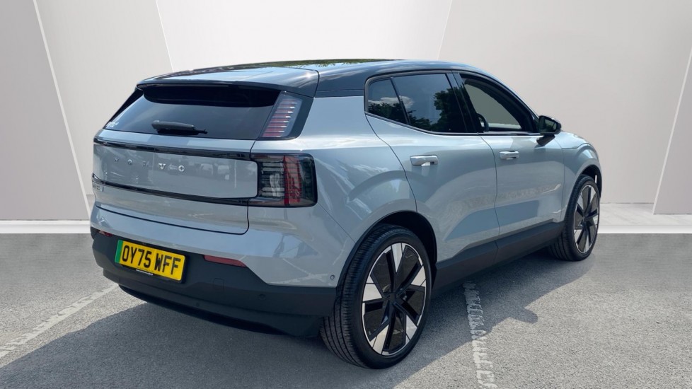 Volvo EX30 200kW SM Extended Range Ultra 69kWh 5dr Auto Electric Estate - Image 2