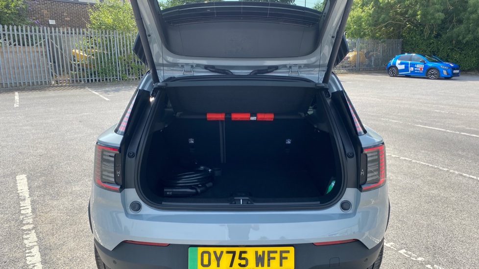 Volvo EX30 200kW SM Extended Range Ultra 69kWh 5dr Auto Electric Estate - Image 13