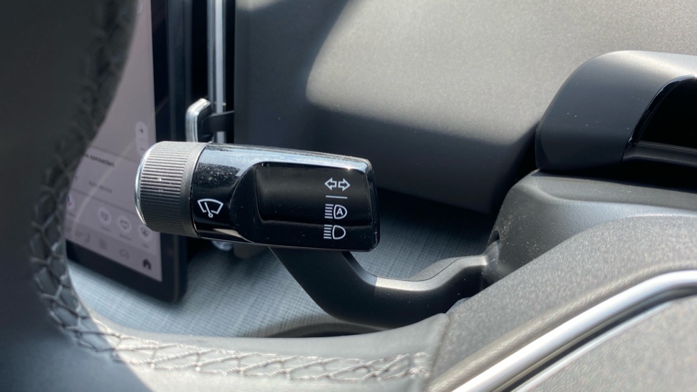 Volvo EX30 200kW SM Extended Range Ultra 69kWh 5dr Auto Electric Estate - Image 20