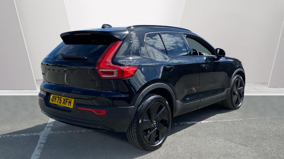 Volvo XC40 2.0 B3P Ultra Black Edition 5dr Auto Petrol Estate - Image 2