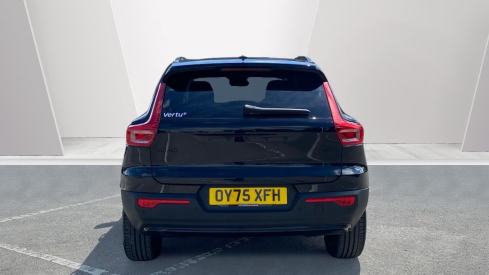 Volvo XC40 2.0 B3P Ultra Black Edition 5dr Auto Petrol Estate - Image 7