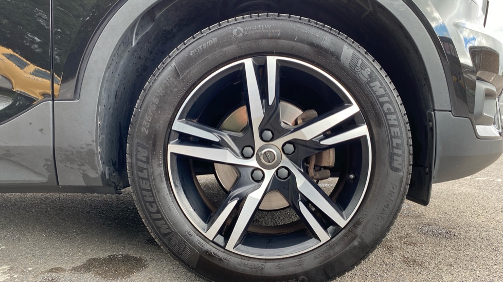 Volvo XC40 1.5 T3 [163] R DESIGN 5dr Petrol Estate - Image 9