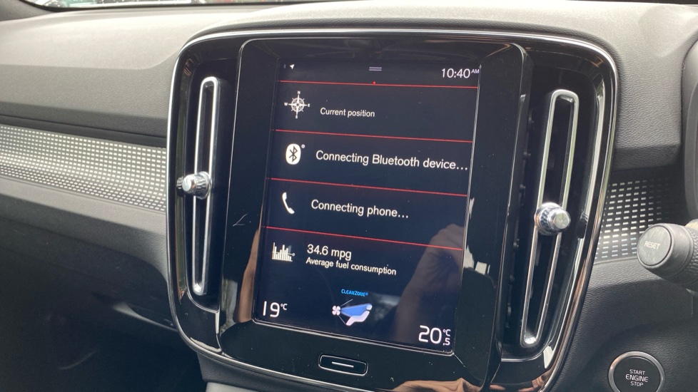 Volvo XC40 1.5 T3 [163] R DESIGN 5dr Petrol Estate - Image 12