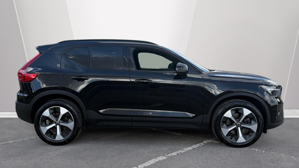 Volvo XC40 2.0 B3P Plus Dark 5dr Auto Petrol Estate - Image 3