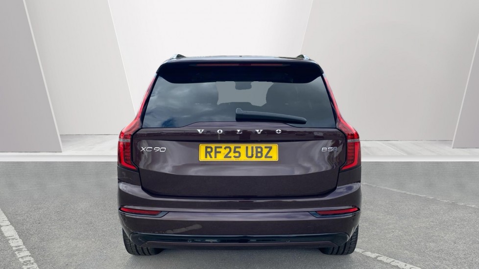 Volvo XC90 2.0 B5P Ultra Dark 5dr AWD Geartronic Petrol Estate - Image 7