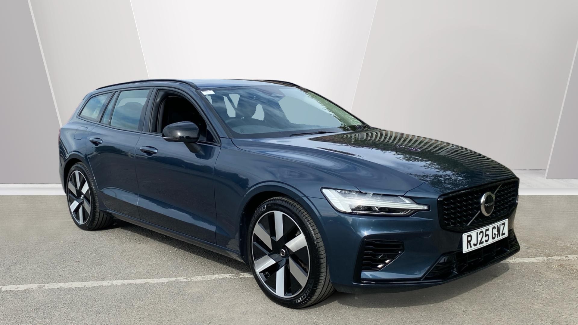 Volvo V60 listing photo