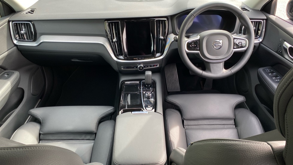 Volvo V60 2.0 T6 [350] PHEV Plus Dark 5dr AWD Auto Estate - Image 5
