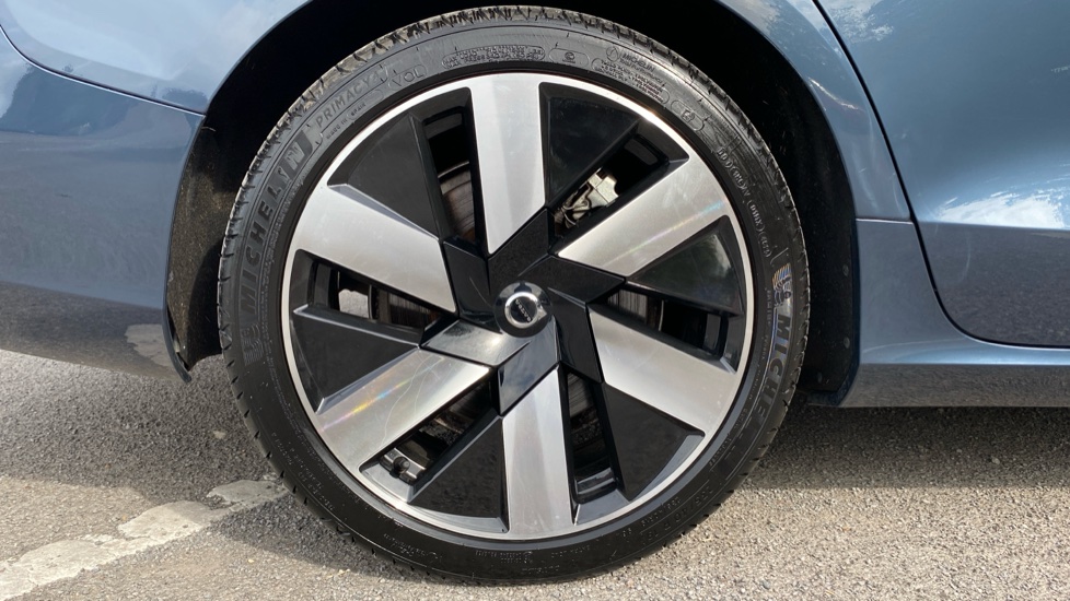 Volvo V60 2.0 T6 [350] PHEV Plus Dark 5dr AWD Auto Estate - Image 9