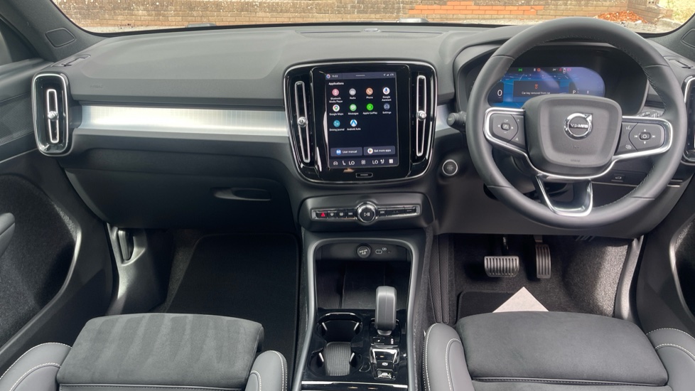 Volvo XC40 2.0 B4P Plus Dark 5dr Auto Petrol Estate - Image 5