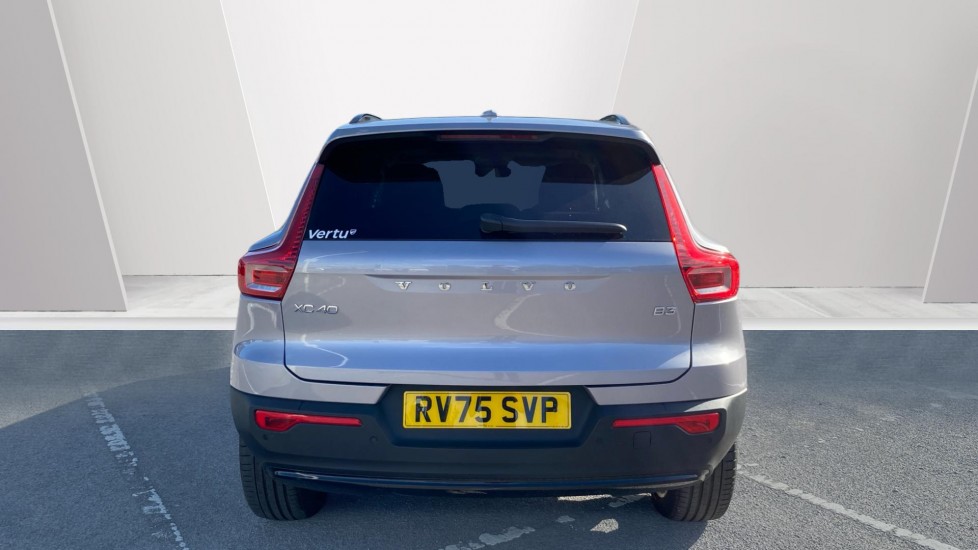 Volvo XC40 2.0 B3P Ultra Dark 5dr Auto Petrol Estate - Image 7
