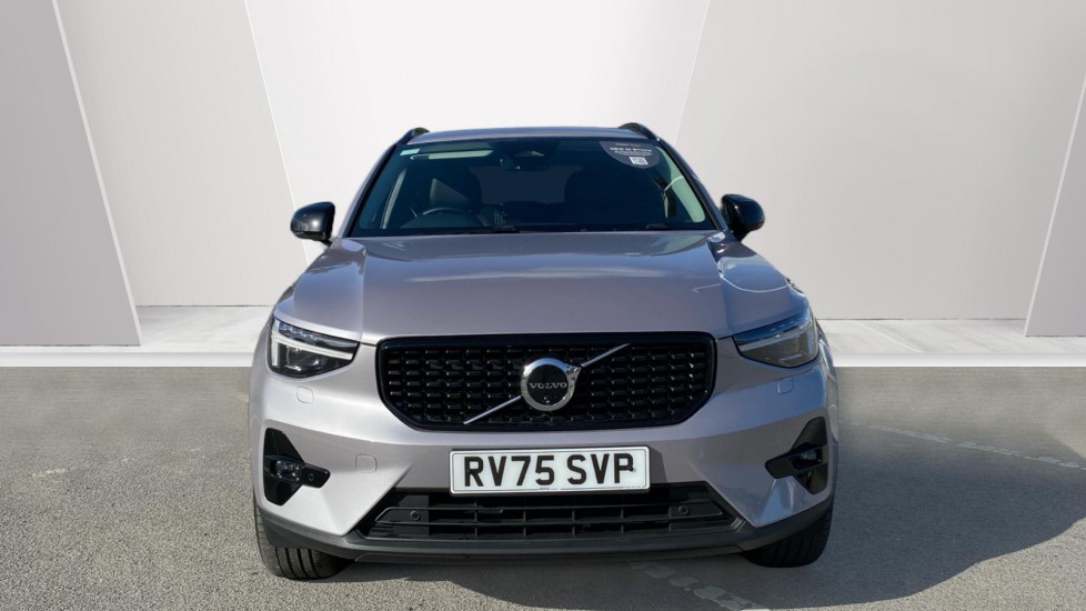 Volvo XC40 2.0 B3P Ultra Dark 5dr Auto Petrol Estate - Image 8